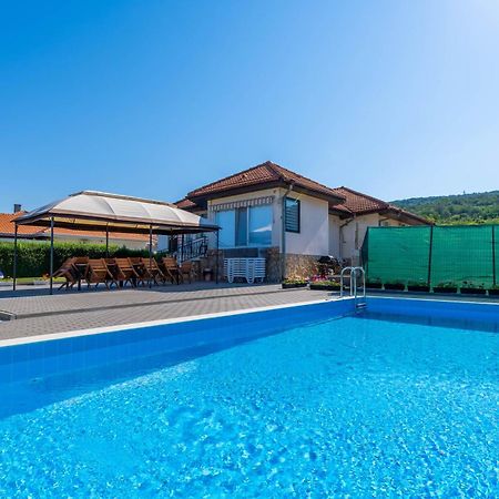 Geranium Holliday Villas Obrochishte Exteriör bild